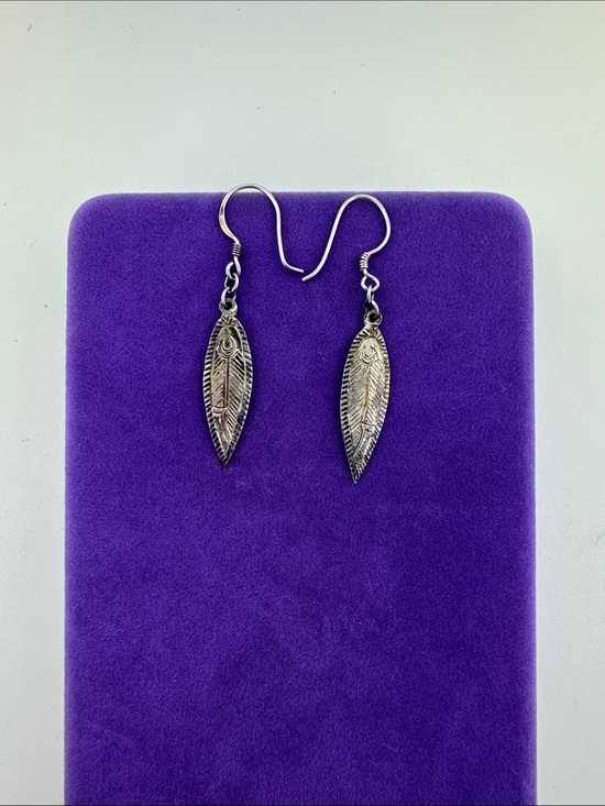Mike Platero Jewelry - 💛 Vintage Sterling Silver Native American Feather Drop Earrings | Mike Platero